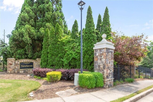 Building Photo - 5612 Moresby Ct