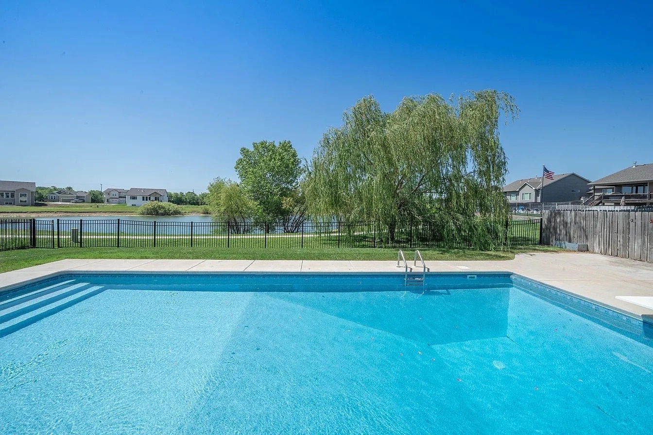 Building Photo - 14011 E Watson St