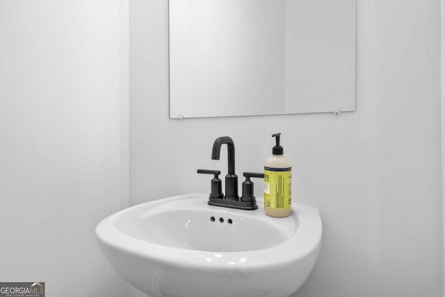 Building Photo - 1637 Winpost Ln NW