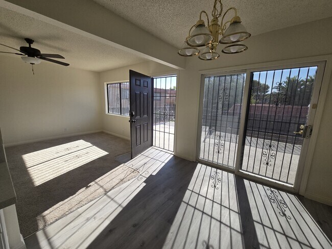 Building Photo - 300 Brookside Ln