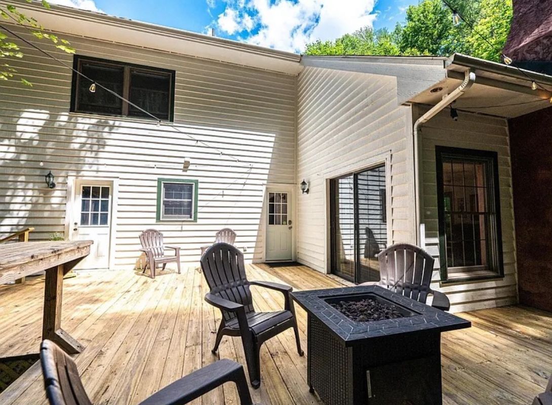 Building Photo - 159 Creekstone Dr