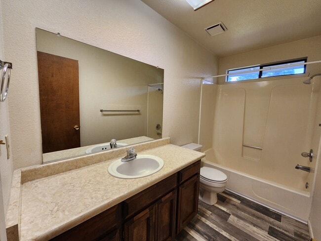 Building Photo - 3027 Monticello Ln