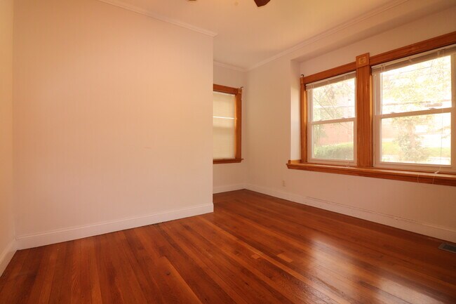 Building Photo - 111 Longwood Ave