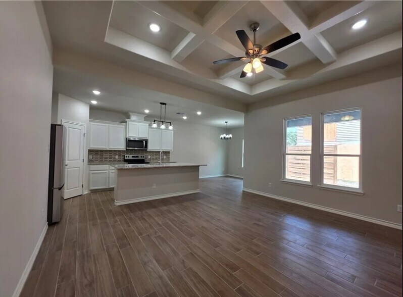 Building Photo - 408 Eldon Cir