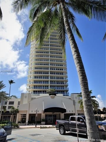 Building Photo - 7330 Ocean Terrace