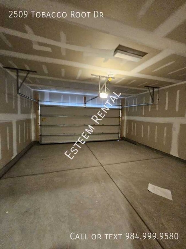 Building Photo - 2509 Tobacco Root Dr