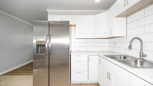 Building Photo - 2126 Evans Ave NW