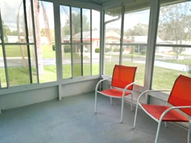 Building Photo - 1503 Peachtree Ln