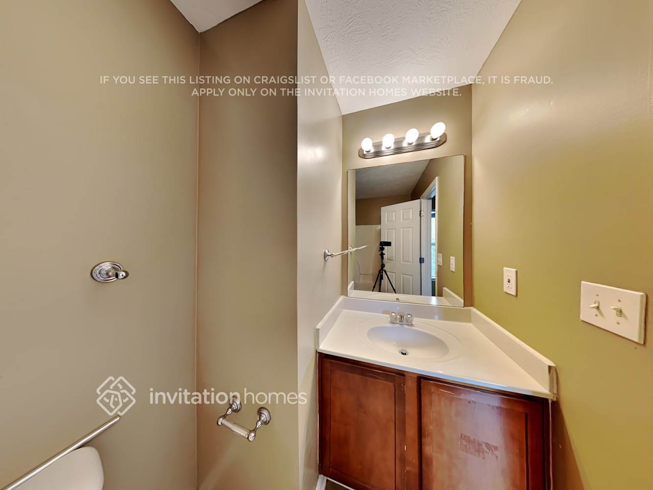 Building Photo - 4733 Beau Point Ct SW