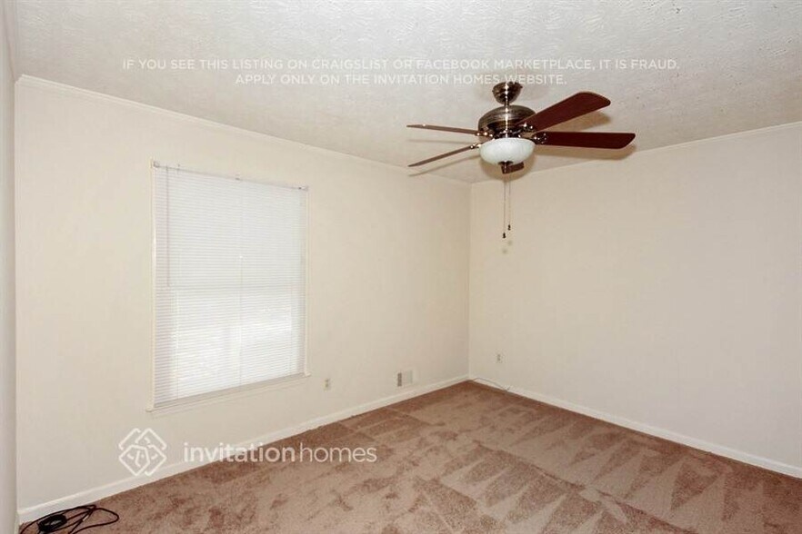 Building Photo - 2489 Forest Dale Dr