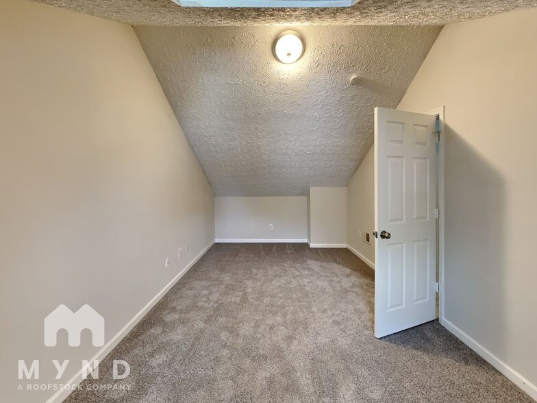 Building Photo - 2587 Riverwood Spring