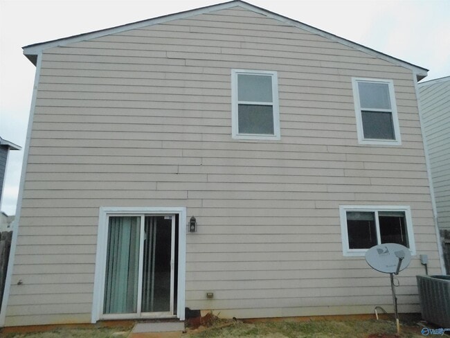 Building Photo - 130 Lockport Dr