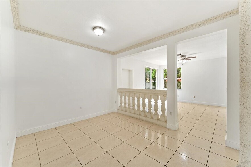 Building Photo - 10819 NW 51st Ln