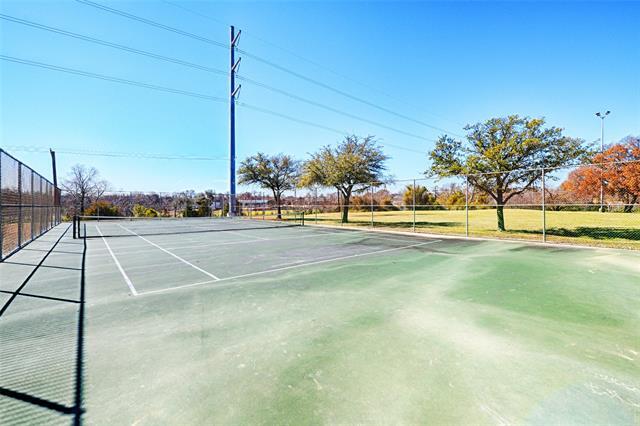 Building Photo - 523 Parker Cir