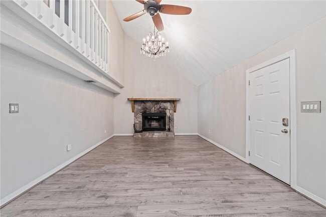 Building Photo - 6001 S Himes Ave