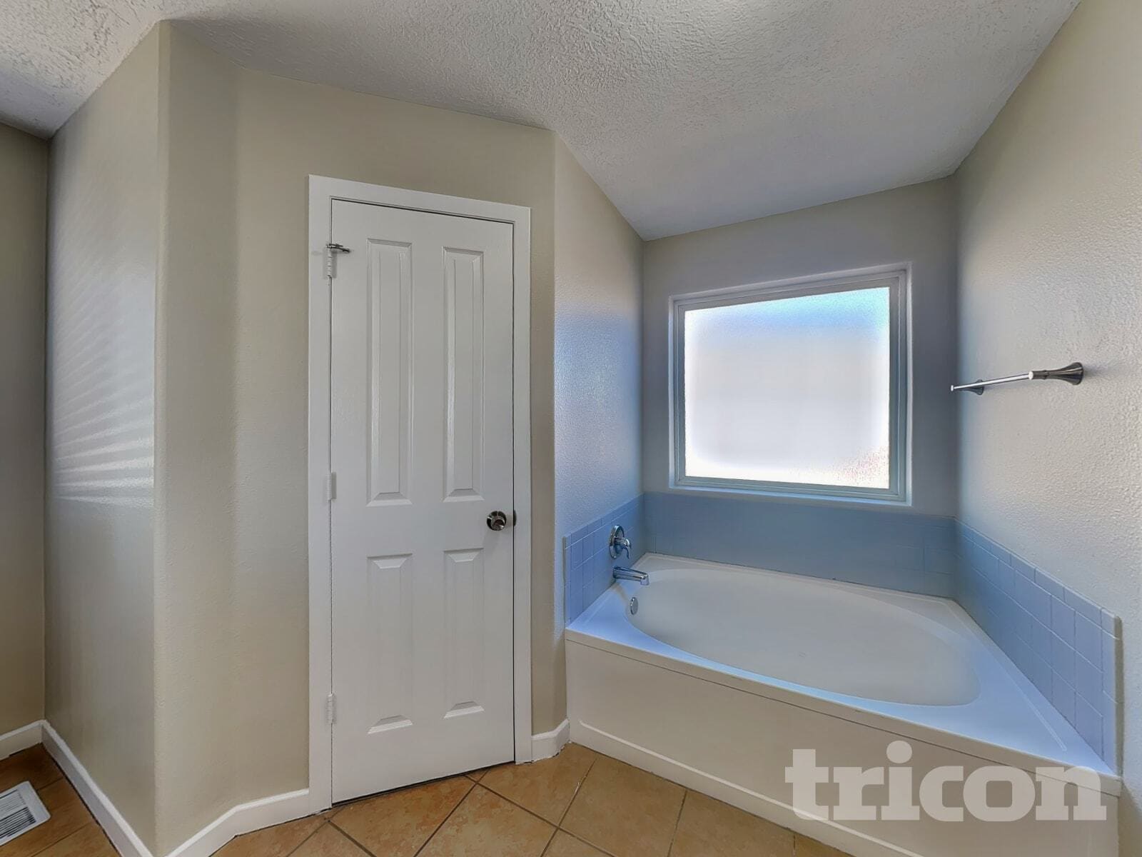 Building Photo - 2201 Coba Rd SE