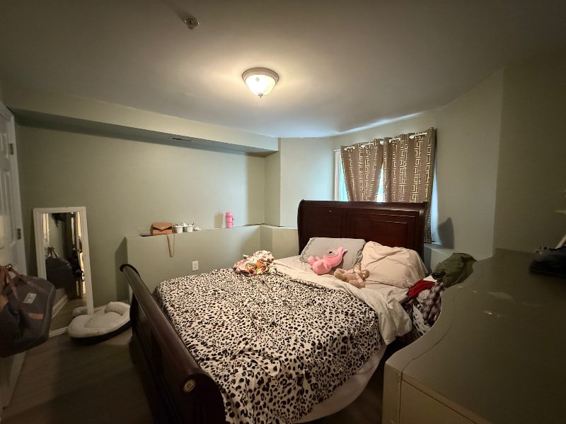 Building Photo - 33 Grantley St