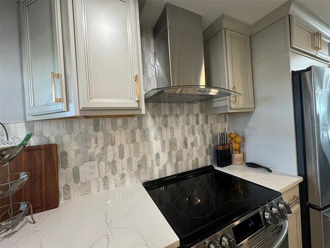 Building Photo - 5537 Sea Forest Dr
