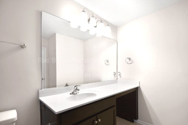 Building Photo - 1227 Southern Sugar Dr