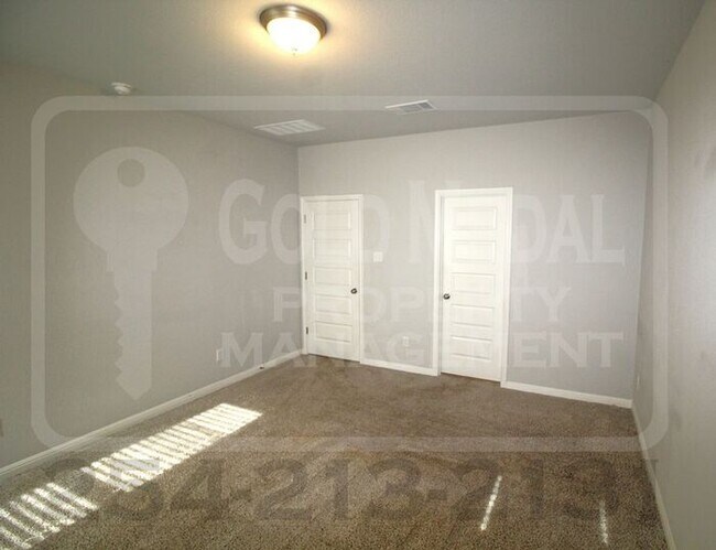 Building Photo - 200 El Dorado Rd