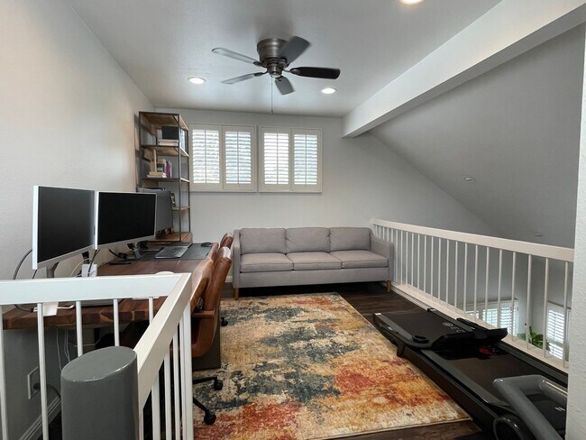 Building Photo - **Coming Soon** 2-Level Loft Condo with Re...