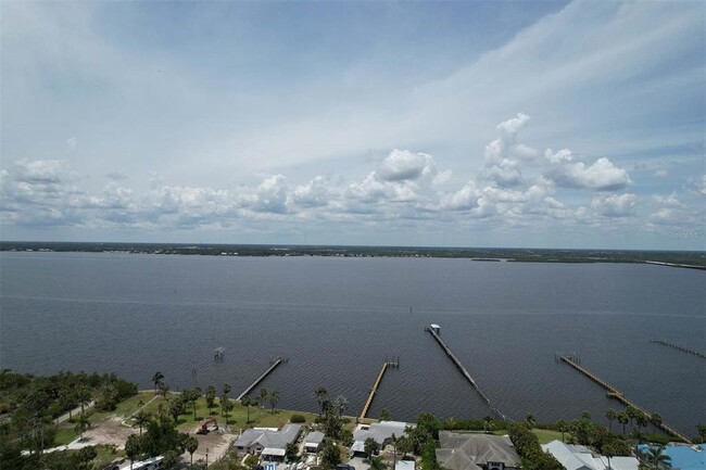 Building Photo - 25459 Shore Dr