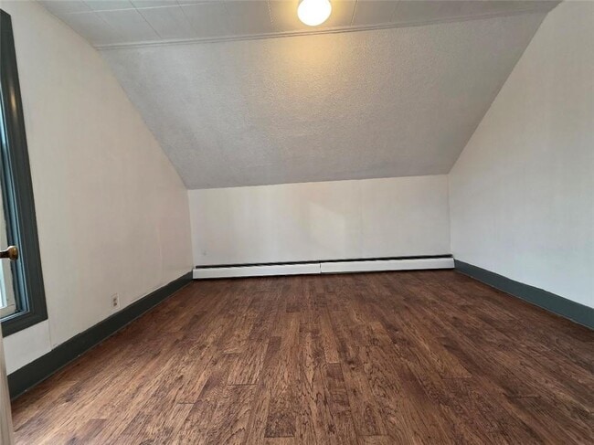 Building Photo - 20 Pendleton St