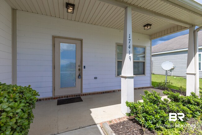 Building Photo - 17419 Lewis Smith Dr