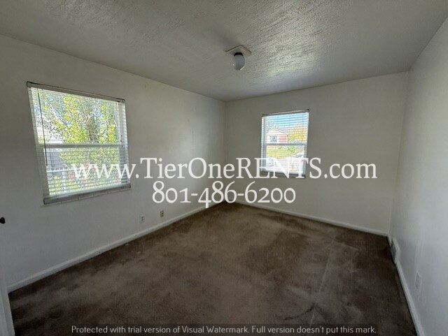 Building Photo - NO DEPOSIT option for qualified renters