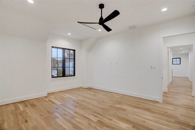 Building Photo - 2702 Westgrove Ln