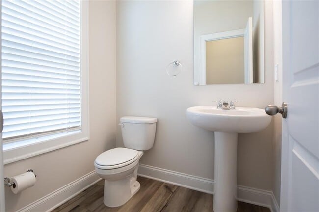 Building Photo - 3614 Shore Wood Ave