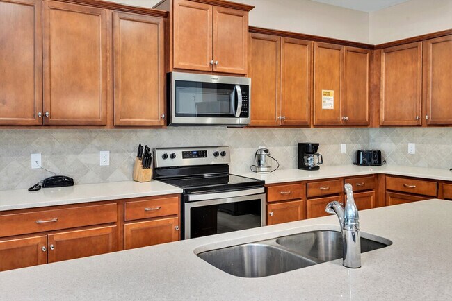 Building Photo - 8828 Bengal Ct