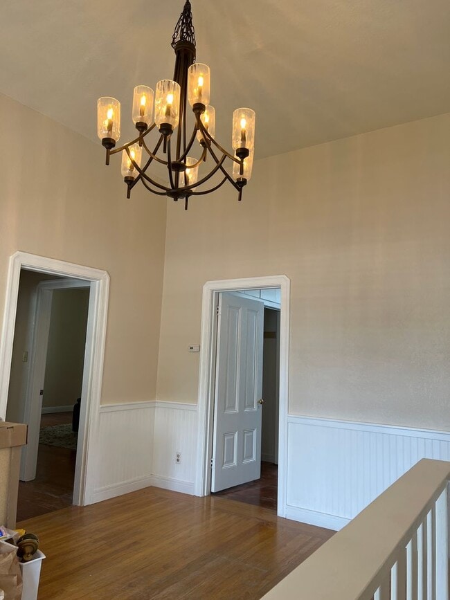 Building Photo - Downtown Benicia Remodeled Saltbox