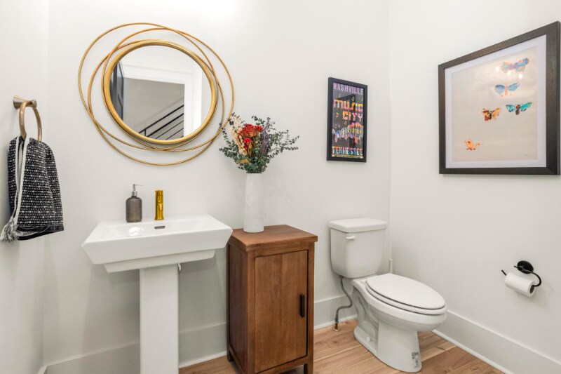 Building Photo - 2210 14th Ave N