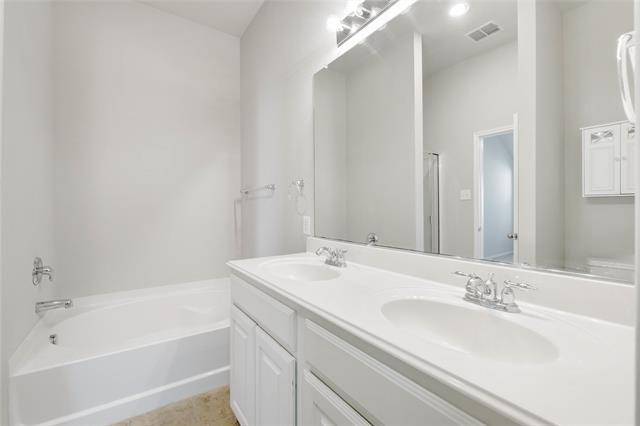 Building Photo - 12409 Sunrise Dr