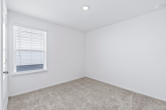 Building Photo - 3723 Zoeys Wy