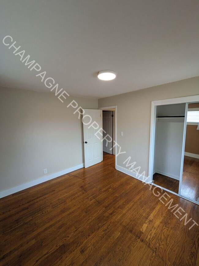 Building Photo - Single Family Home in South KC