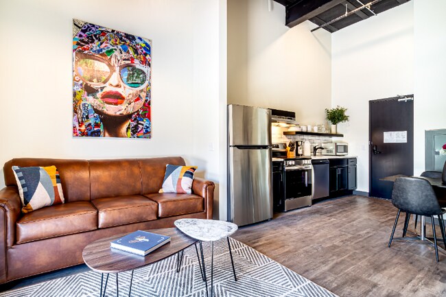 Building Photo - 327 E Wilson St