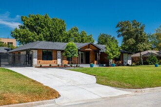 Building Photo - Modern Preston Hollow-Area Home with Resort-Style Services