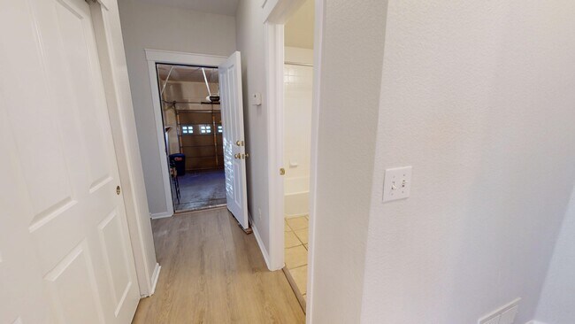 Building Photo - 1610 Ames Ct