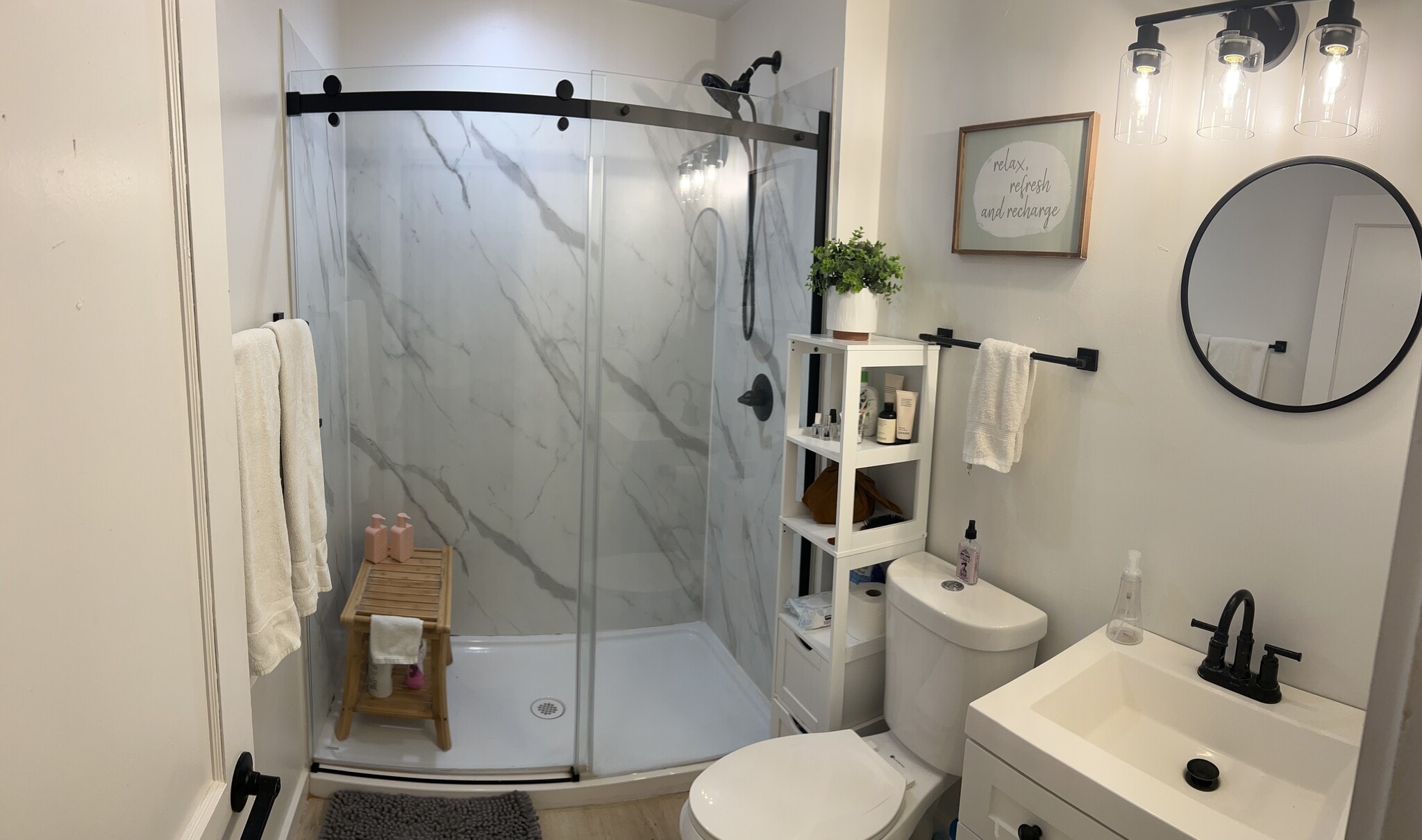 Building Photo - 2717 NE Weidler St