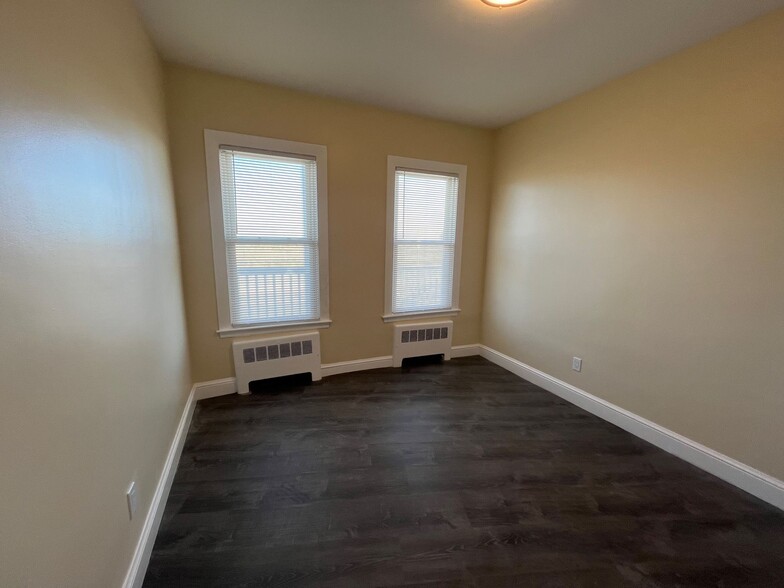 Building Photo - 90 Winthrop Shore Dr