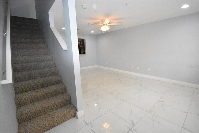 Building Photo - 4663 SW 48th Dr