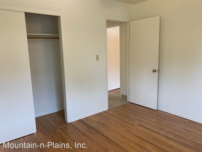Building Photo - 2 br, 1 bath House - 1020 McHugh