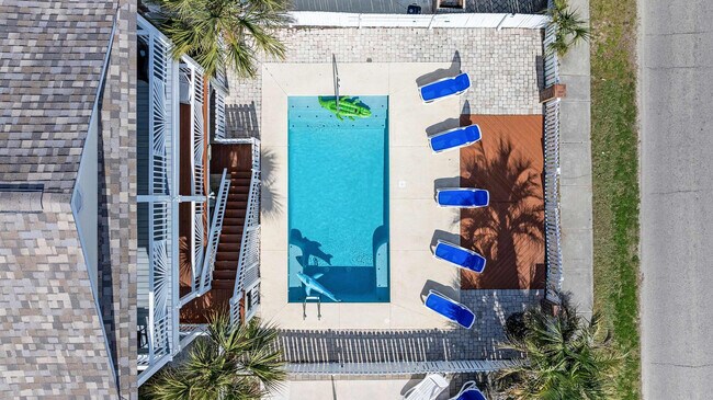 Building Photo - 111A S Yaupon Dr