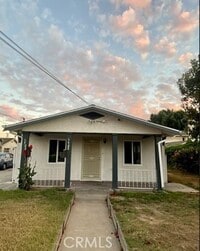 Building Photo - 3906 W 109th St