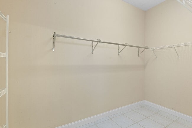 Building Photo - Avalon Park at Turtle Creek 3 bedroom home