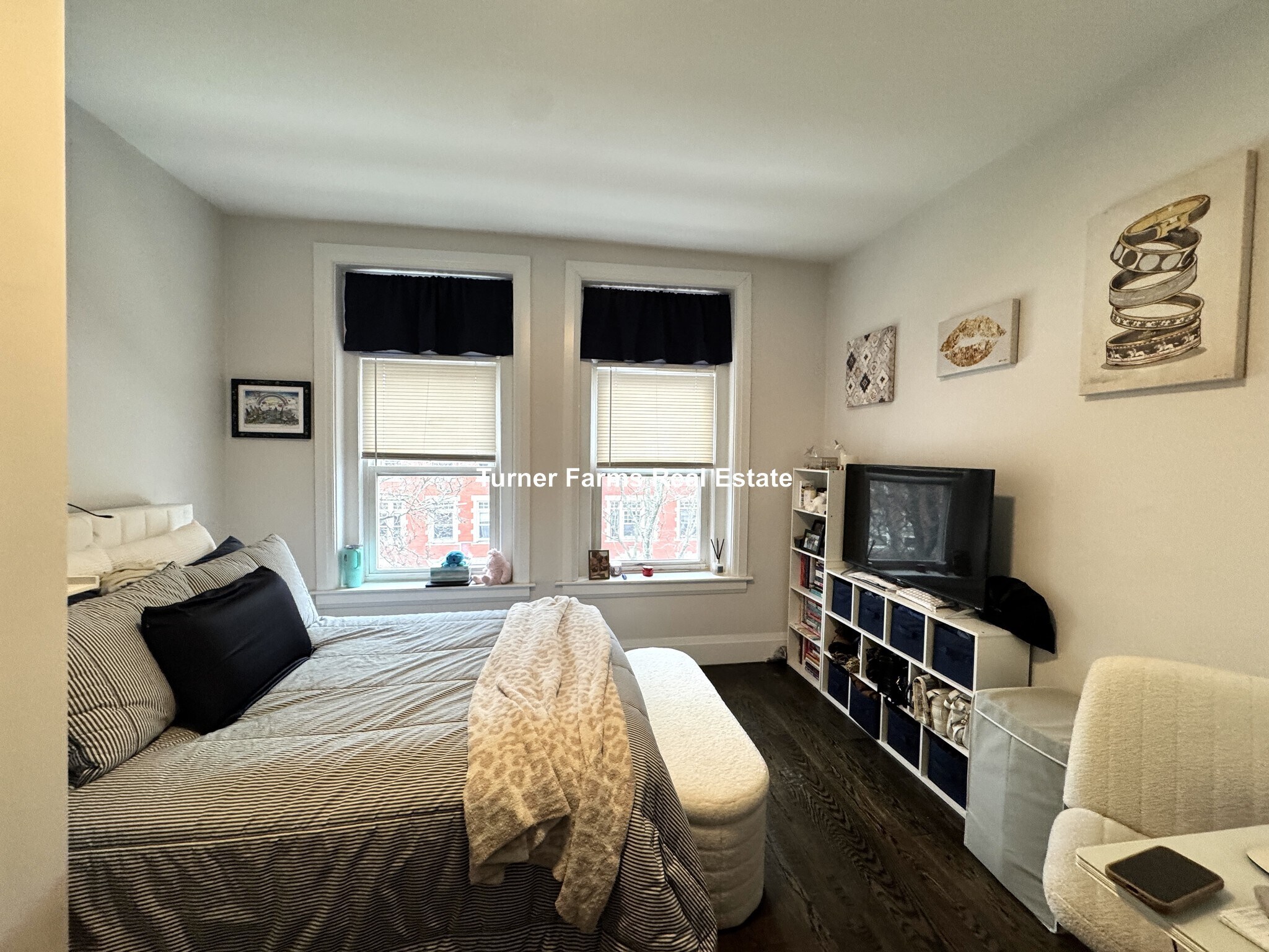 Building Photo - 7 Strathmore Rd