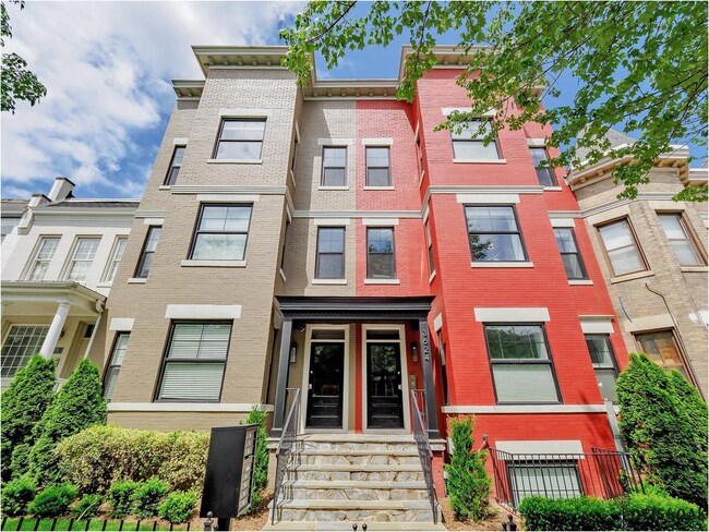 Building Photo - 3624 10th St NW
