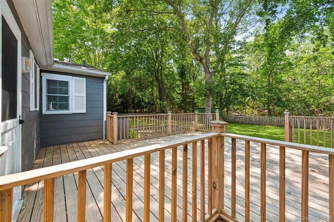 Building Photo - 4 East End Ave